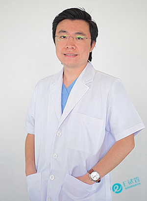 泰国第一试管中心医院 Dr. Tanut Jerachotechueantaveechai 博医生